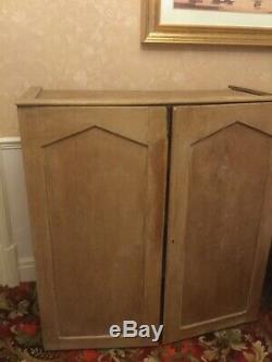 Grand Pin Vintage Armoires De Cuisine Larder Gouvernants Linge De Presse Cabinet