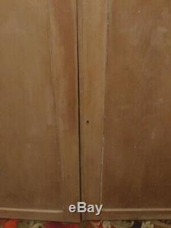 Grand Pin Vintage Armoires De Cuisine Larder Gouvernants Linge De Presse Cabinet