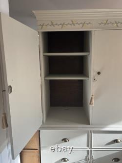 Grand placard vintage de garde-manger