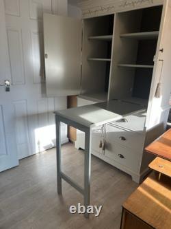 Grand placard vintage de garde-manger