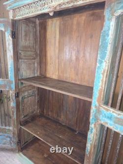 Grande armoire vintage en bois massif indien pour le linge de cuisine