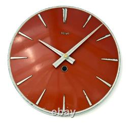 Horloge murale vintage Kienzle 24 cm en métal rouge style rétro mid-century cadeau allemand