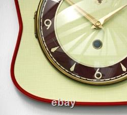 Horloge murale vintage jaune de 25 cm, forme REG française, Formica rétro, milieu de siècle, atomique