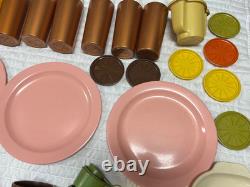 Lot vintage de 44 pièces en mélamine et Tupperware, ensemble de cuisine rétro, couleurs pastel Harvest