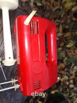 Mélangeur à main soviétique vintage URSS ROS (?) décor de cuisine rétro rouge en état de fonctionnement
