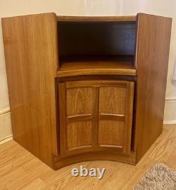 NATHAN Étagère d'angle en teck MCM Meuble TV Unité de rangement années 1970 G Plan Rétro