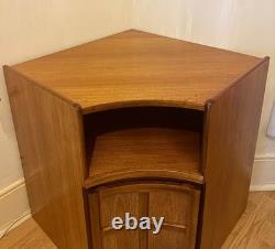 NATHAN Étagère d'angle en teck MCM Meuble TV Unité de rangement années 1970 G Plan Rétro