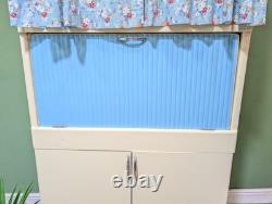 Placard de cuisine vintage unité de rangement rétro bleu des années 1950 par Eastham