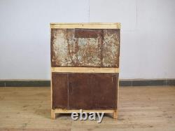 Placard de rangement de cuisine et salle de bain vintage rustique blanchi