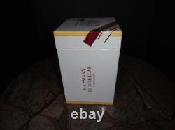 Pot de rangement en verre H Upmann dans sa boîte d'origine 8.75 H x 4.75 Diamètre