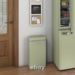 Poubelle carrée à capteur Swan Retro 45L pour cuisine, déchets ménagers, verte SWKA4500GN