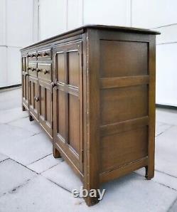 RÉSERVÉ Grand buffet en chêne foncé vintage Ercol dresser sideboard cupboard server