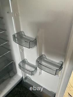 Réfrigérateur-congélateur Swan BABY BLUE de style rétro vintage, comme SMEG, KITCHEN AID. VGWO