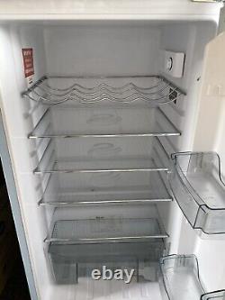 Réfrigérateur-congélateur Swan BABY BLUE de style rétro vintage, comme SMEG, KITCHEN AID. VGWO