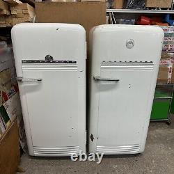 Réfrigérateurs Kelvinator américains vintage des années 1950-60 pour cuisine rétro x2