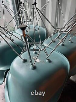 Six (6) chaises vintage rétro de cuisine/salle à manger bleu/gris Charles Eames VITRA