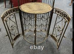 Support de cuisine circulaire vintage en fer forgé, cage bombée - porte-bouteilles, siège, vers 1930