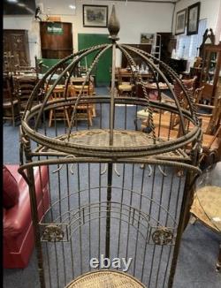 Support de cuisine circulaire vintage en fer forgé, cage bombée - porte-bouteilles, siège, vers 1930
