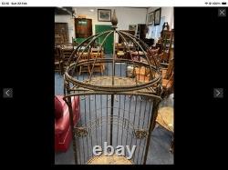 Support de cuisine circulaire vintage en fer forgé, cage bombée - porte-bouteilles, siège, vers 1930