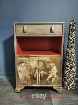 Table D'armoire En Chêne Vintage Peinte Découpée