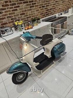 Table Vespa