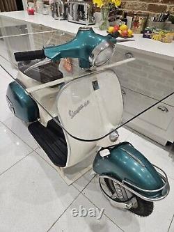 Table Vespa