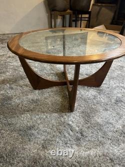 Table basse ronde en verre teck G Plan Astro des années 60 vintage rétro en très bon état