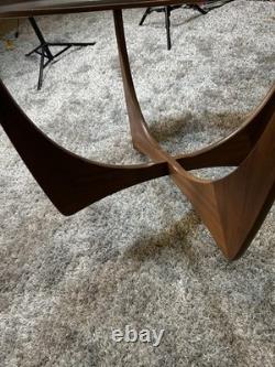 Table basse ronde en verre teck G Plan Astro des années 60 vintage rétro en très bon état