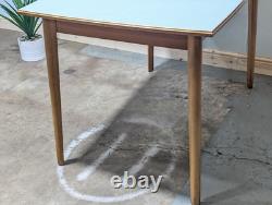 Table de cuisine en Formica vintage Buel années 50 grand modèle petit déjeuner en denim