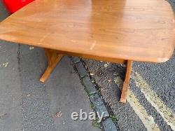 Table de cuisine en bois blond Ercol vintage rétro de milieu de siècle