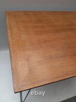 Table de cuisine en bois danois de milieu de siècle vintage rétro avec pieds en épingle à cheveux MCM