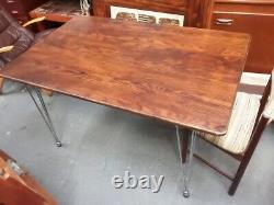 Table de cuisine en bois danois rétro vintage du milieu du siècle avec bureau de travail MCM des années 70