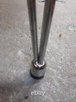 Table de cuisine en bois danois rétro vintage du milieu du siècle avec bureau de travail MCM des années 70