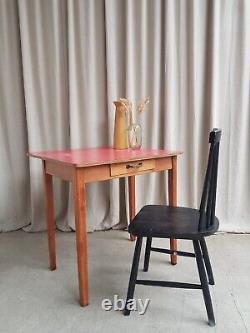 Table de cuisine ou de salle à manger en chêne et formica de style rétro scandinave danois du milieu du XXe siècle R463