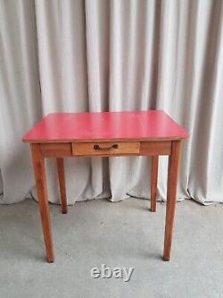 Table de cuisine ou de salle à manger en chêne et formica de style rétro scandinave danois du milieu du XXe siècle R463
