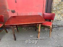 Table de cuisine vintage rétro en bois de milieu de siècle MCM