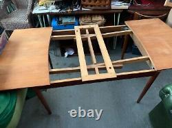 Table de salle à manger de cuisine extensible danoise vintage rétro antique des années 70 MCM mid-century