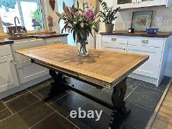 Table de salle à manger en chêne de 6,7 pieds avec rallonges de style rustique, rénovée