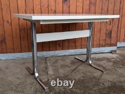 Table de salle à manger vintage des années 70 en chrome rétro pour cuisine, style Space Age blanc