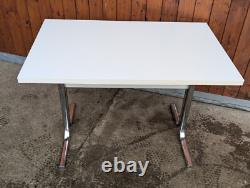 Table de salle à manger vintage des années 70 en chrome rétro pour cuisine, style Space Age blanc
