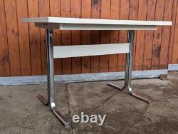 Table de salle à manger vintage des années 70 en chrome rétro pour cuisine, style Space Age blanc