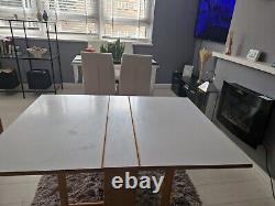 Table pliante vintage ancienne en formica en bois rétro avec abattant à rabat pour la cuisine.