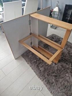 Table pliante vintage ancienne en formica en bois rétro avec abattant à rabat pour la cuisine.