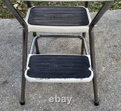 Tabouret de cuisine en métal Cosco vintage avec siège rabattable, rétro MCM rembourré