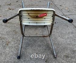 Tabouret de cuisine en métal Cosco vintage avec siège rabattable, rétro MCM rembourré