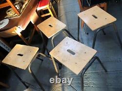 Tabouret de cuisine industriel en bois empilable vintage rétro de milieu du siècle 4
