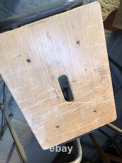 Tabouret de cuisine industriel en bois empilable vintage rétro de milieu du siècle 4
