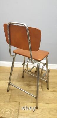 Tabouret de cuisine pliant rétro Brabantia avec siège recouvert de vinyle marron en chrome