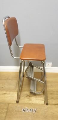 Tabouret de cuisine pliant rétro Brabantia avec siège recouvert de vinyle marron en chrome