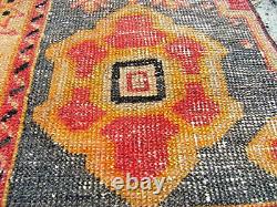 Tapis turc vintage 16'' x 72'' Tapis de coureur anatolien Oushak à poils ras